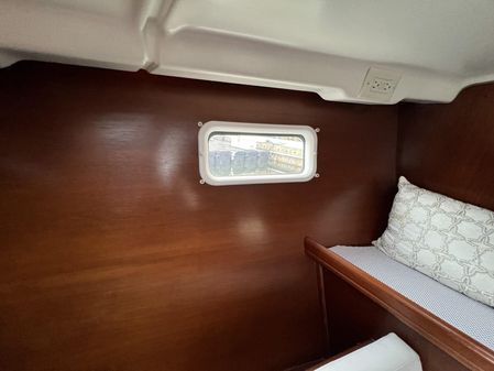 Beneteau Oceanis Clipper 411 image