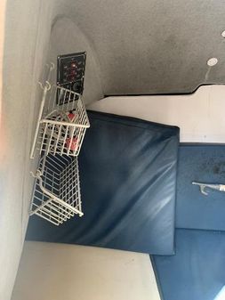 Hunter 212 image