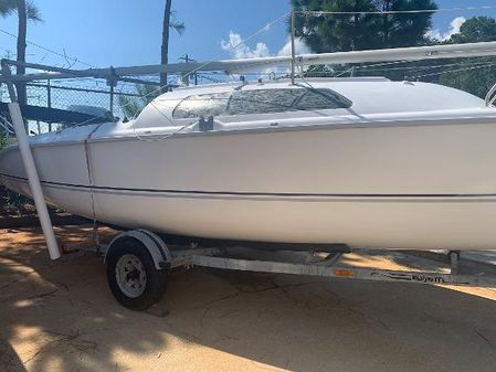 Hunter 212 image