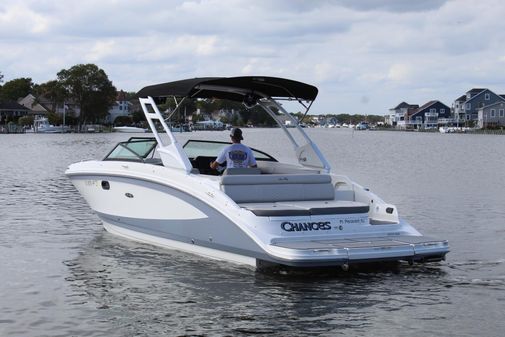 Sea Ray 270 SDX image