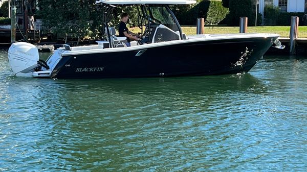 Blackfin 272CC