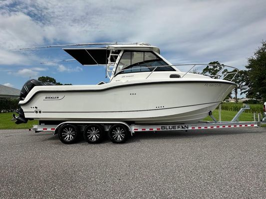 Boston Whaler 285 Conquest - main image