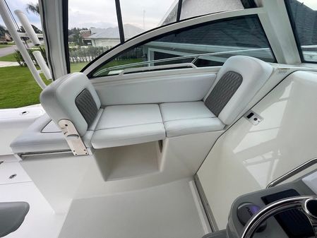 Boston Whaler 285 Conquest image