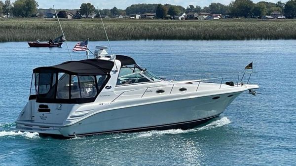 Sea Ray 330 Sundancer