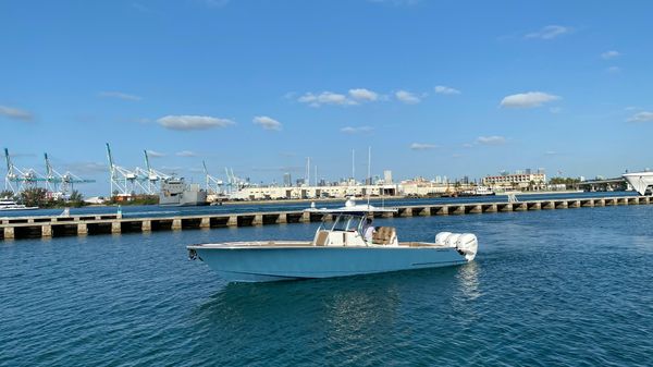 Valhalla Boatworks 37