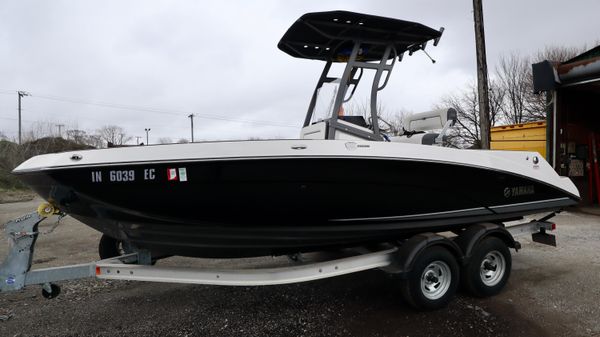 Yamaha Boats 210 FSH Sport