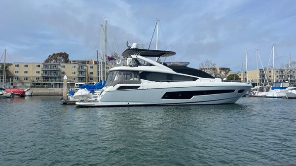Sunseeker 75 Yacht