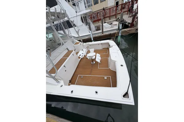 Cabo 40 Hardtop Express image