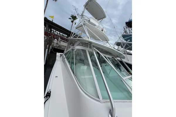 Cabo 40 Hardtop Express image