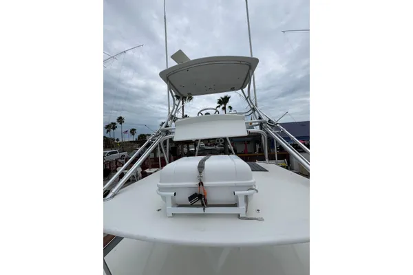 Cabo 40 Hardtop Express image