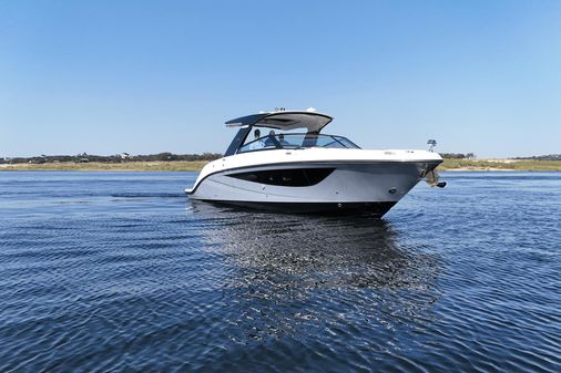 Sea Ray 400 SLX image