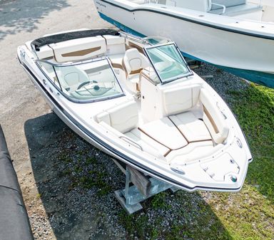 Chaparral 206 SSi image