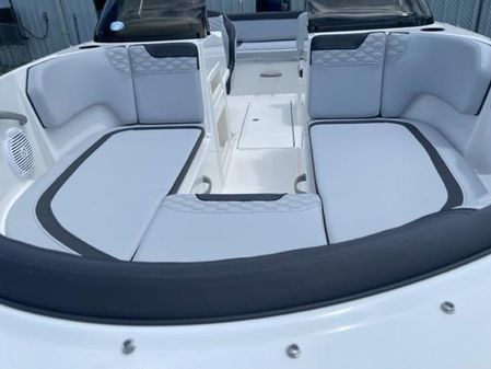 Bayliner M19 image