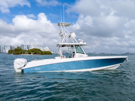 Boston Whaler 350 Outrage image