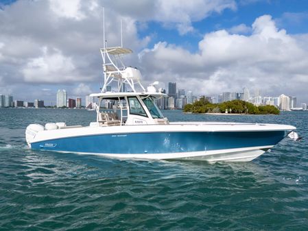 Boston Whaler 350 Outrage image