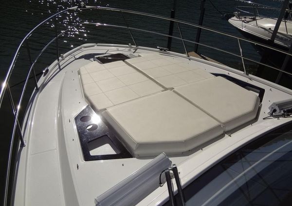 Cruisers Yachts 39 Express Coupe image