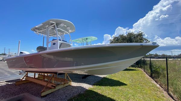 Sea Pro 248 Bay 