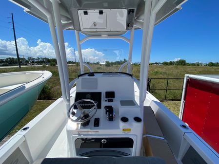 Sea Pro 248 Bay image