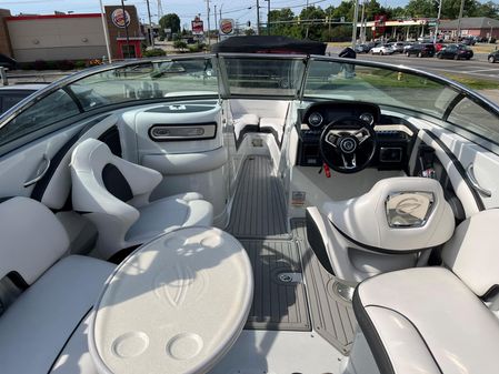 Crownline 265-SS-SURF image