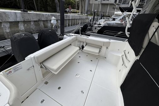 Boston Whaler 325 Conquest image