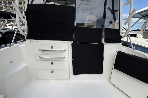 Boston Whaler 325 Conquest image