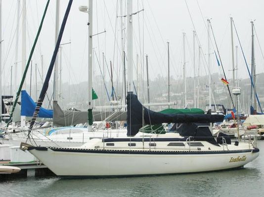 Islander 36 - main image