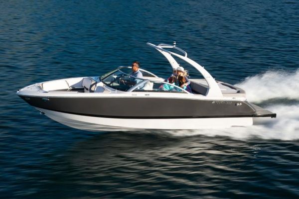 Four Winns H230 - main image