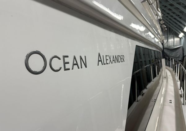 Ocean Alexander 610 Pilothouse image