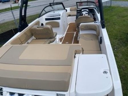 Bayliner VR6 image