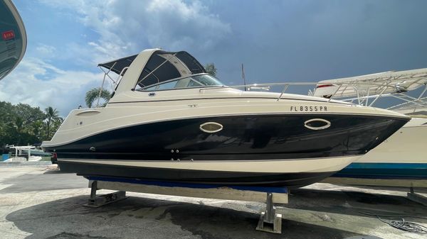 Rinker 260 Express Cruiser 