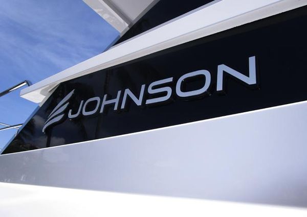 Johnson 70' Skylounge Motor Yacht image