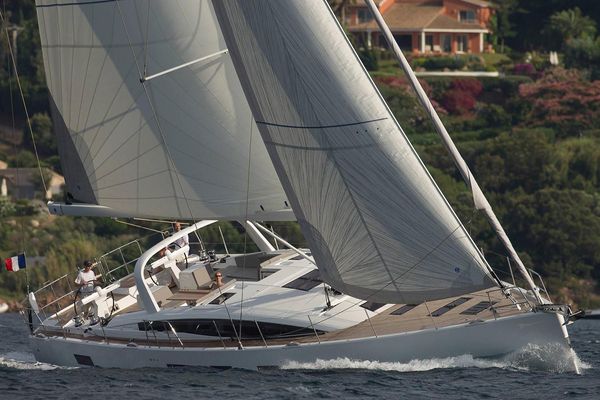 Jeanneau 64 - main image