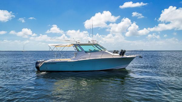 Grady-White Express 370