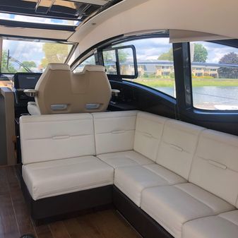 Sea Ray 400 Sundancer image