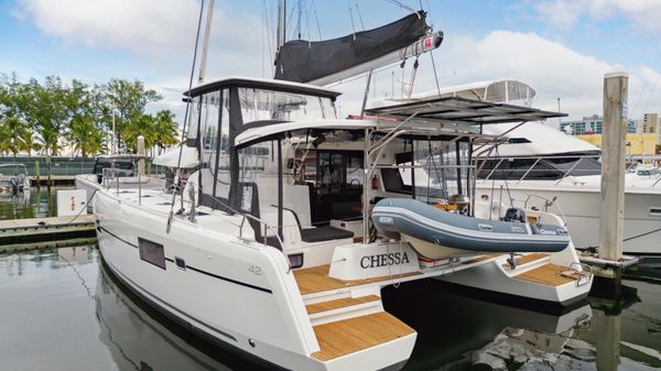 Lagoon 42