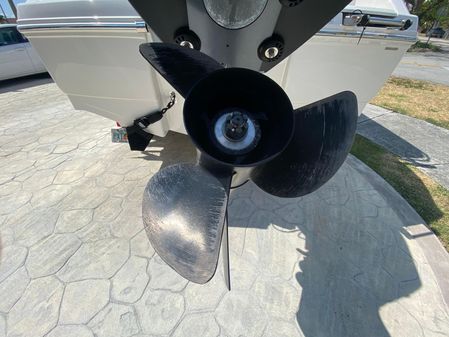 Robalo R200 Center Console image