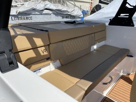 Bayliner VR4 Bowrider I/O image