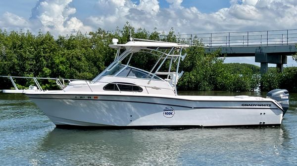 Grady-White Islander 270
