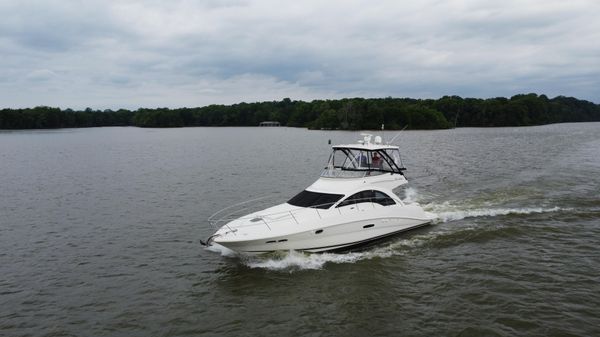 Sea Ray 47 Sedan Bridge image