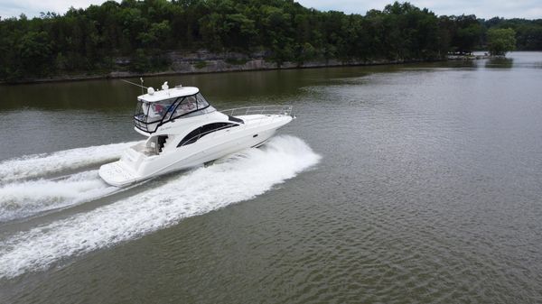 Sea Ray 47 Sedan Bridge image