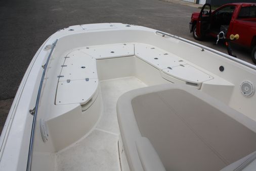 Boston Whaler 270 Dauntless image