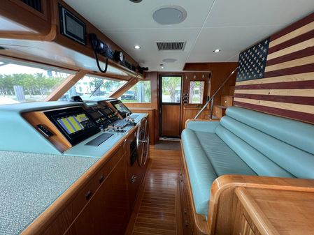 Hatteras 70 Cockpit Motor Yacht image