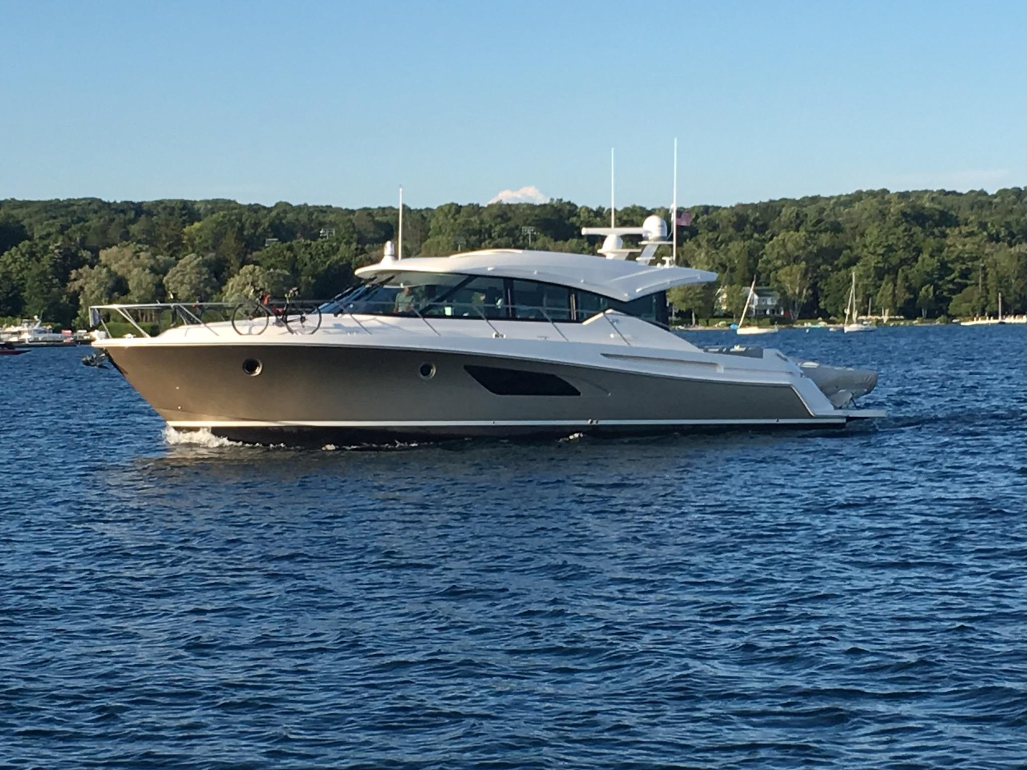 Tiara boats outlet for sale
