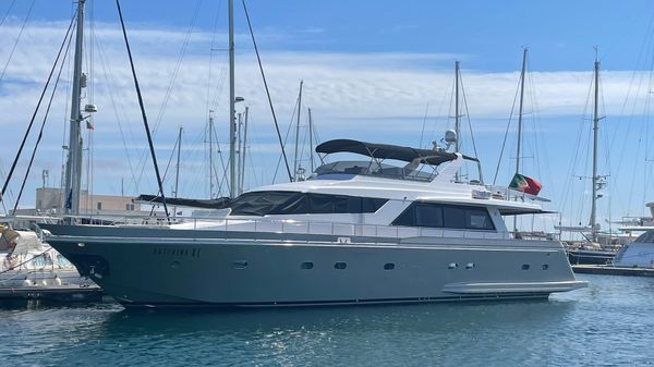 Versilcraft FALCON 82
