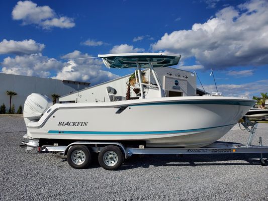 Blackfin 212 CC - main image