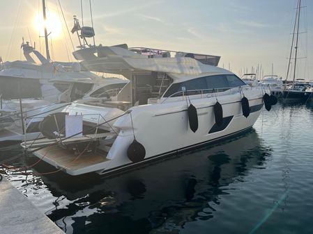 Ferretti Yachts 550 image