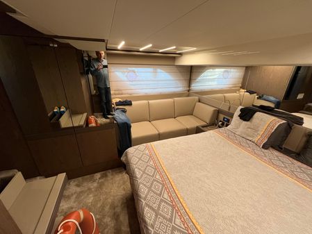 Ferretti Yachts 550 image