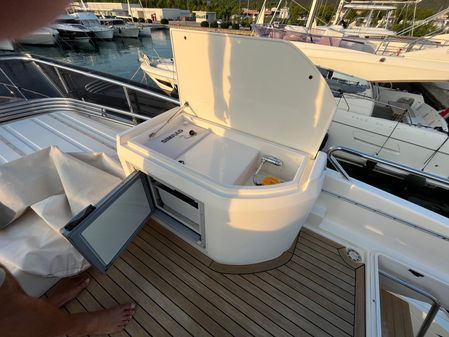 Ferretti Yachts 550 image