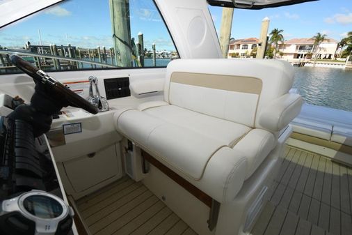 Sea Ray 450 Sundancer image