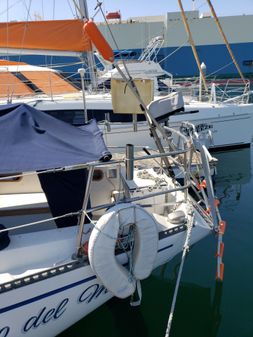 Catalina 38 image